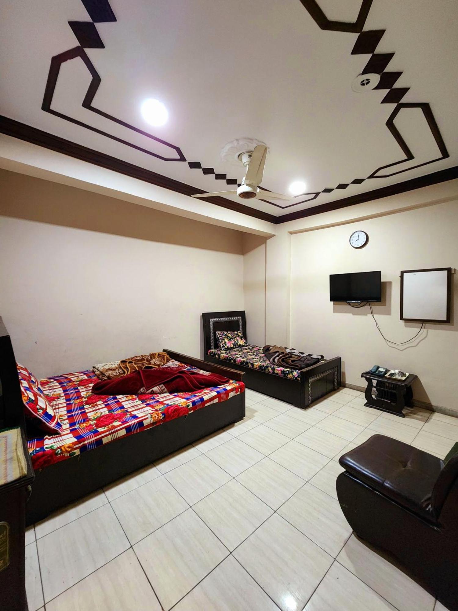 Hotel New Taj International Rawalpindi Exterior foto